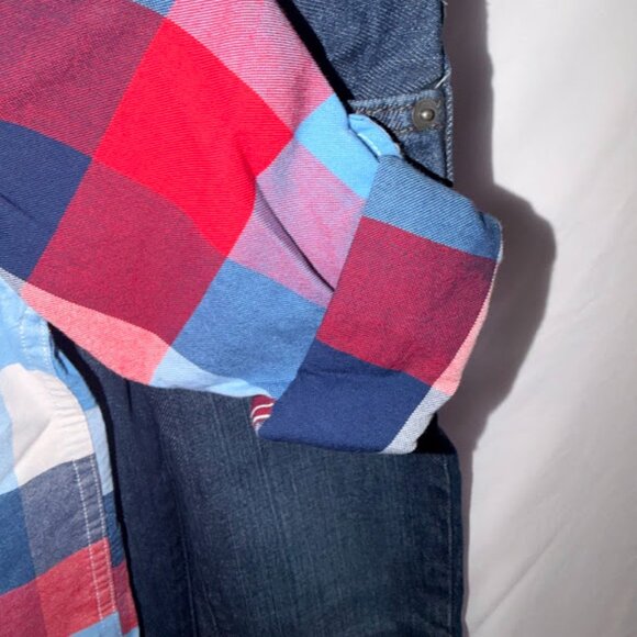 {Kids} The Children's Place Boy's Outfit~ Size 5T~ Button-Down and Jeans (G32) - Picture 4 of 6